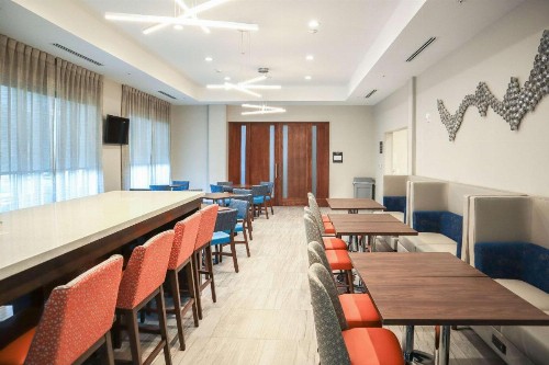 Comfort Suites Gainesville Near University - image 39