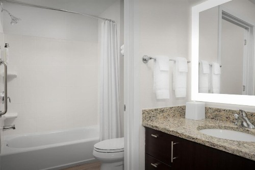 TownePlace Suites by Marriott Gainesville Northwest - image 19