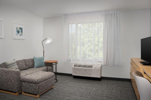 TownePlace Suites by Marriott Gainesville Northwest - image 9