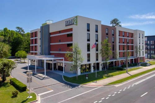 Home2 Suites By Hilton Gainesville - image 1