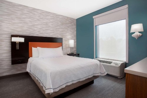 Home2 Suites By Hilton Gainesville - image 14