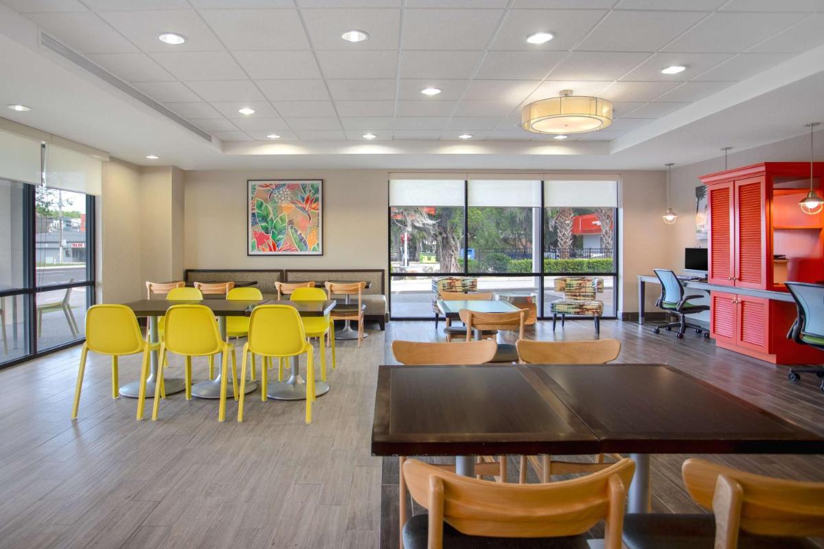 Home2 Suites By Hilton Gainesville - image 3