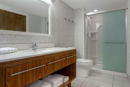 Home2 Suites By Hilton Gainesville - image 38