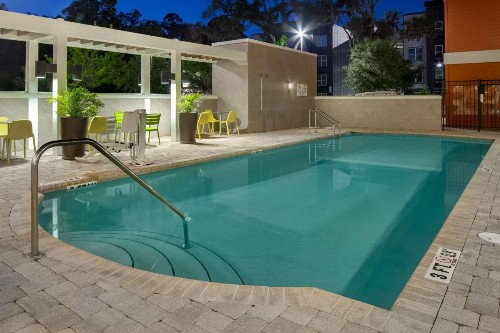 Home2 Suites By Hilton Gainesville - image 9