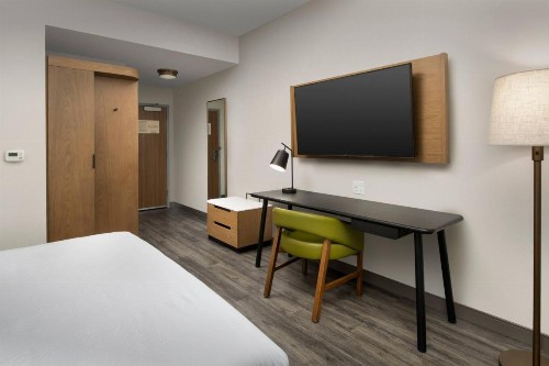Fairfield Inn & Suites by Marriott Gainesville I-75 - image 11