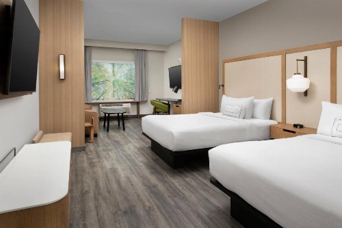 Fairfield Inn & Suites by Marriott Gainesville I-75 - image 17