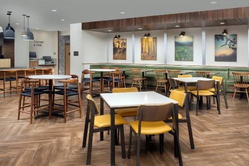 Fairfield Inn & Suites by Marriott Gainesville I-75 - image 25