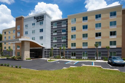 Fairfield Inn & Suites by Marriott Gainesville I-75 - image 3