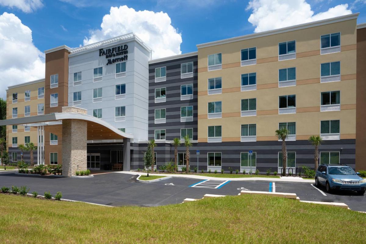 Fairfield Inn & Suites by Marriott Gainesville I-75 - image 3