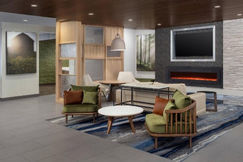 Fairfield Inn & Suites by Marriott Gainesville I-75 - image 6