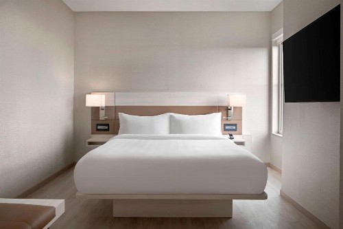 AC Hotel by Marriott Gainesville Downtown - image 19