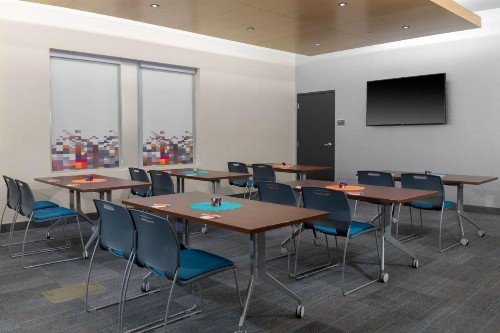 Aloft Gainesville University Area - image 20