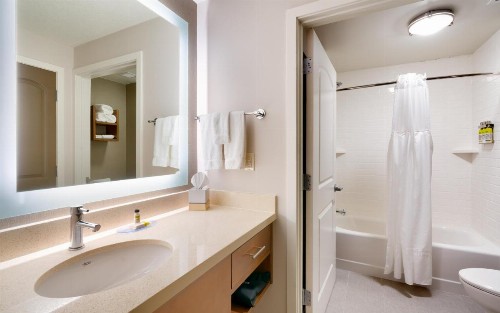 Staybridge Suites - Gainesville I-75 an IHG Hotel - image 8