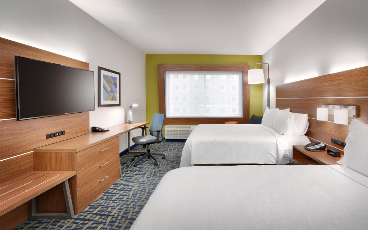 Holiday Inn Express & Suites - Gainesville I-75 an IHG Hotel - image 2