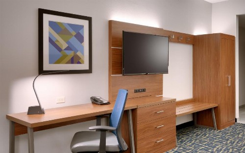 Holiday Inn Express & Suites - Gainesville I-75 an IHG Hotel - image 46