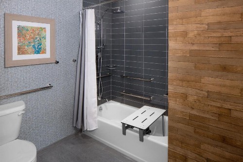 Hotel Indigo Gainesville-Celebration Pointe an IHG Hotel - image 34
