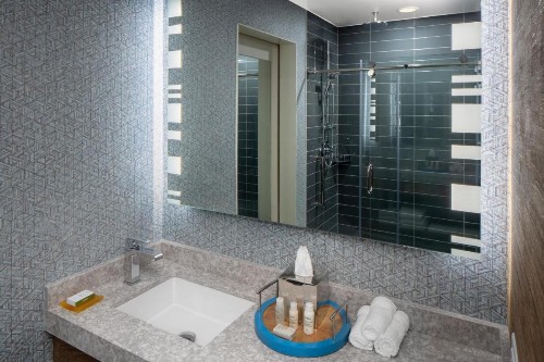Hotel Indigo Gainesville-Celebration Pointe an IHG Hotel - image 35
