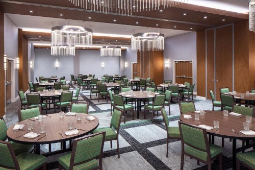 Hotel Indigo Gainesville-Celebration Pointe an IHG Hotel - image 45
