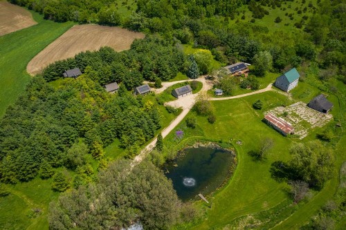 Hawk Valley Retreat & Cottages - image 1