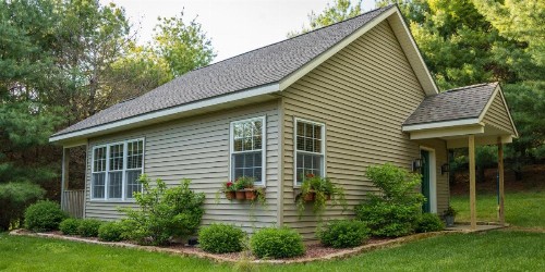 Hawk Valley Retreat & Cottages - image 17