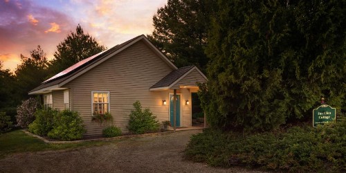 Hawk Valley Retreat & Cottages - image 26