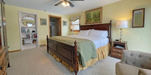 Hawk Valley Retreat & Cottages - image 3