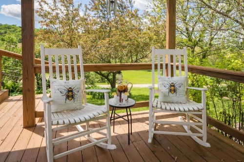 Hawk Valley Retreat & Cottages - image 45