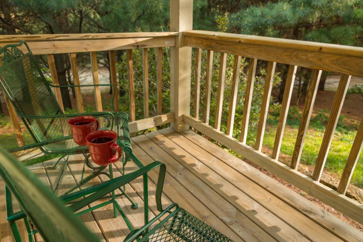 Hawk Valley Retreat & Cottages - image 7