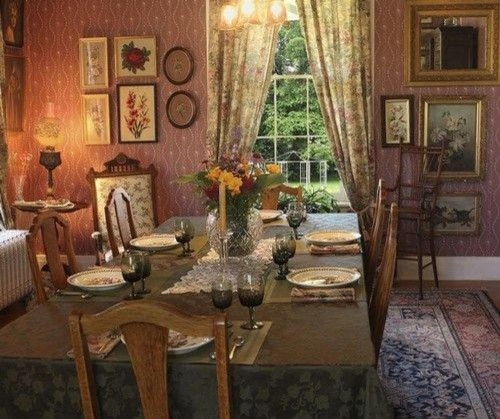 Alice's Snyder House Bed and Breakfast - image 2