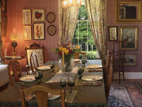 Alice's Snyder House Bed and Breakfast - image 5