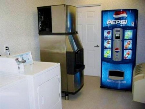 Studio Inn & Suites
