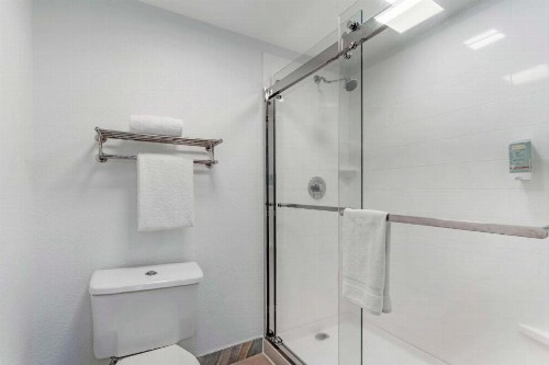 Best Western Galt Inn - image 19