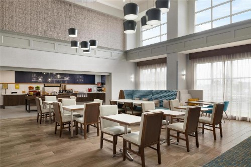 Hampton Inn & Suites Galveston - image 11