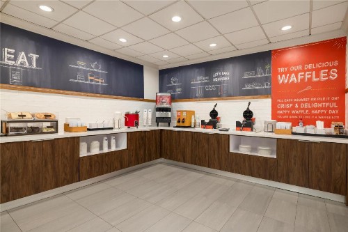 Hampton Inn & Suites Galveston - image 16