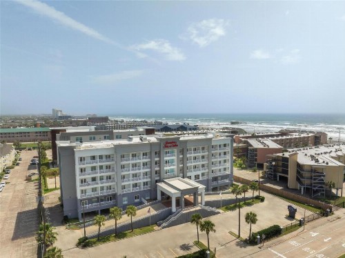 Hampton Inn & Suites Galveston - image 2
