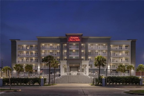 Hampton Inn & Suites Galveston - image 3