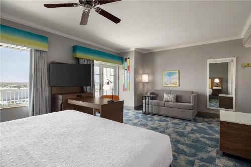 Hampton Inn & Suites Galveston - image 37