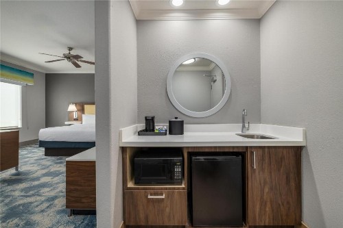Hampton Inn & Suites Galveston - image 47
