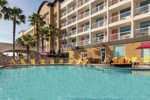 DoubleTree by Hilton Galveston Beach - image 24