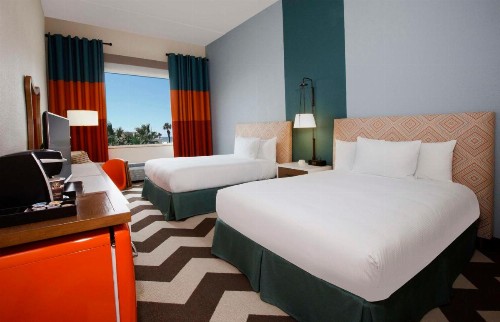 DoubleTree by Hilton Galveston Beach - image 30