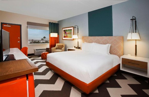 DoubleTree by Hilton Galveston Beach - image 34