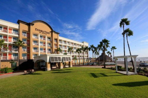 DoubleTree by Hilton Galveston Beach - image 4