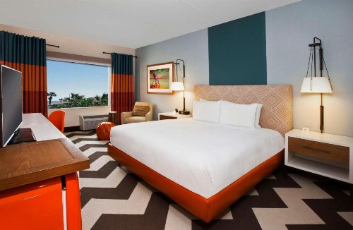 DoubleTree by Hilton Galveston Beach - image 43