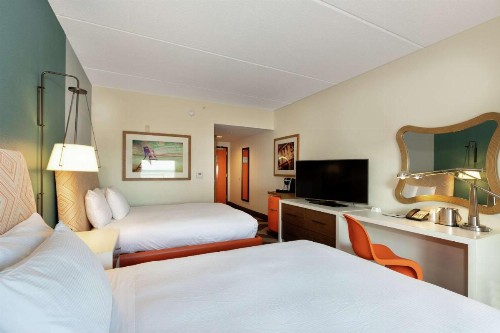 DoubleTree by Hilton Galveston Beach - image 7