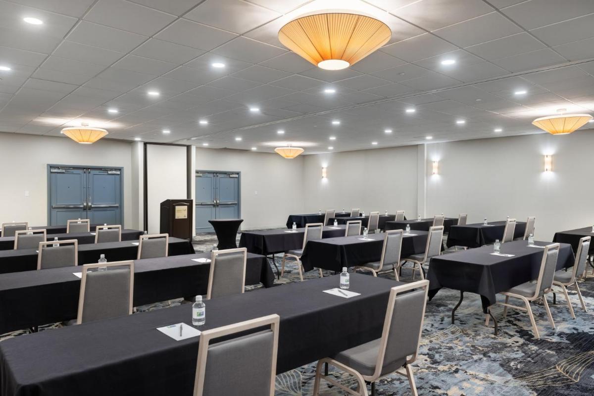 Holiday Inn Resort Galveston - On The Beach an IHG Hotel - image 4