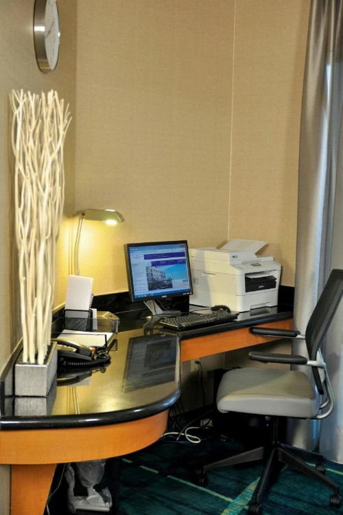 SpringHill Suites Galveston Island - image 4