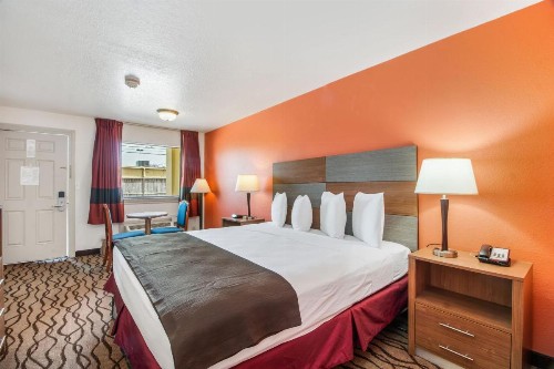 Beachcomber Inn by The Beach - image 22