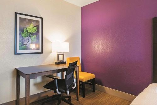 La Quinta Inn by Wyndham Galveston East Beach - image 29
