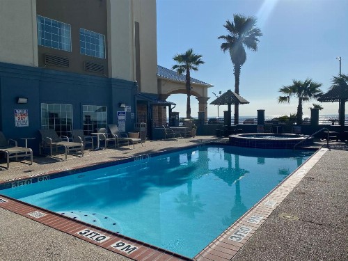 Galveston Beach Hotel - image 16