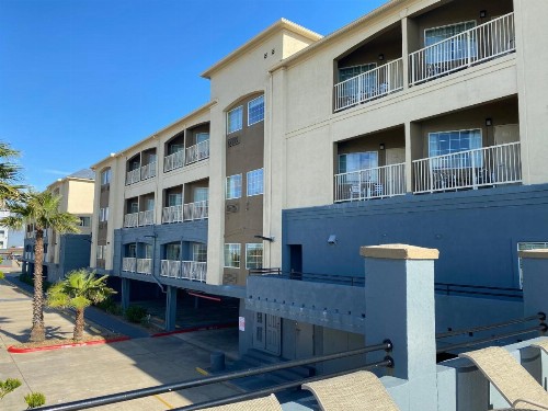 Galveston Beach Hotel - image 19